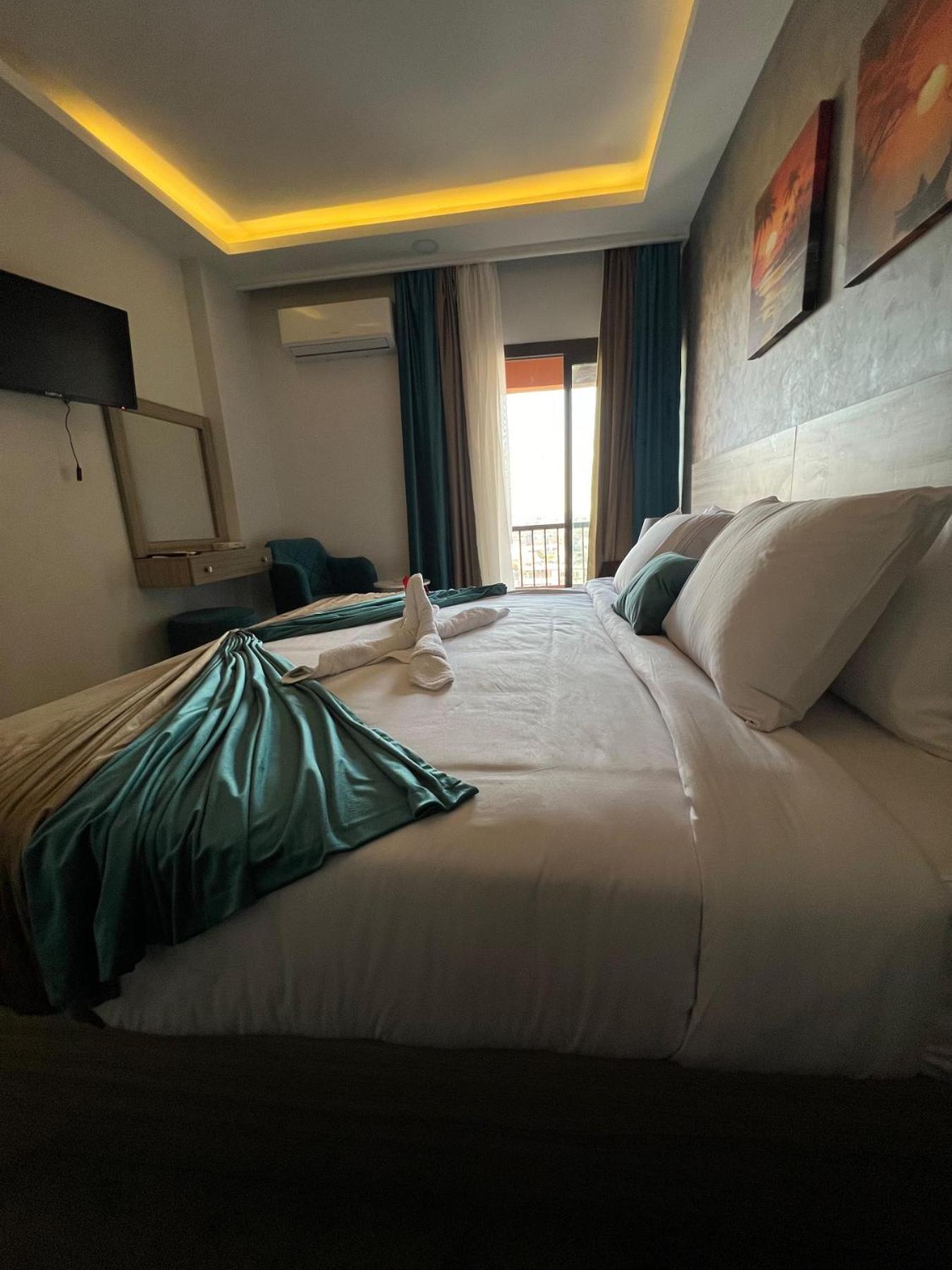 Mar Charbel Hotel Caïro Buitenkant foto